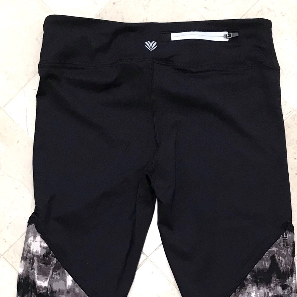 Forever 21 Athletic Print Leggings - Picture 6 of 6